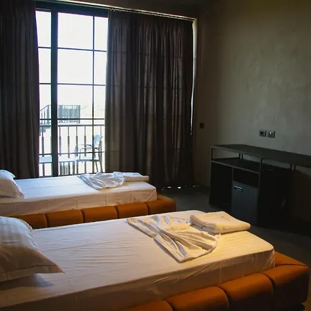 Posh Otel 5*