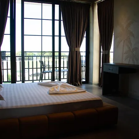 Otel Posh 5*