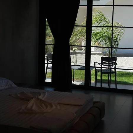 Posh Hotel