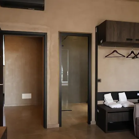 Posh Hotel 5*