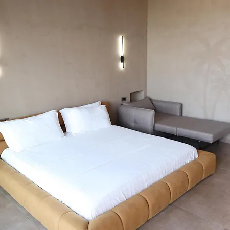 Hotel Posh 5*