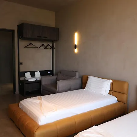 Hotel Posh 5*