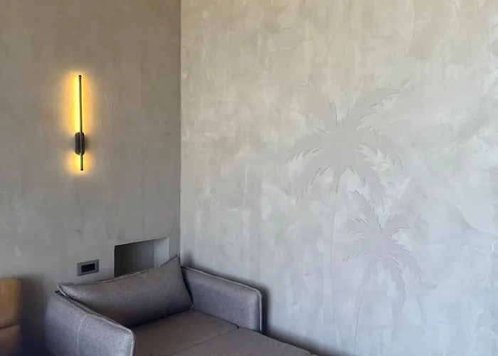 Posh Hotel Rrogozhine