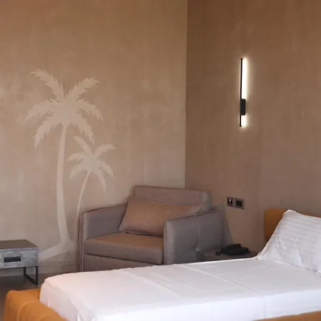 酒店 Posh Rrogozhine