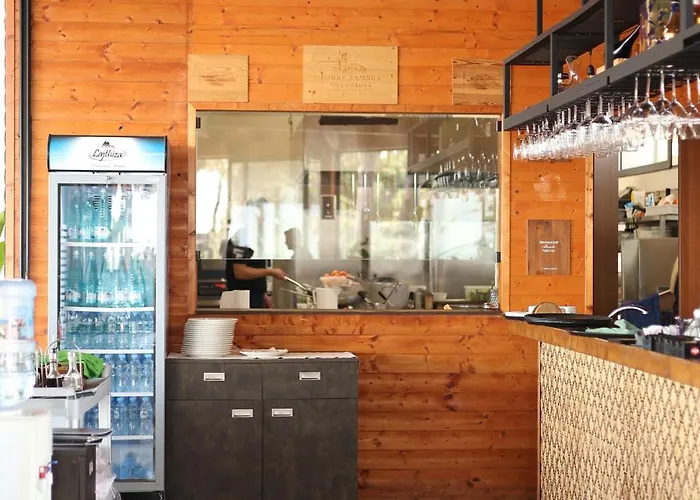 Hotel Posh Rrogozhine